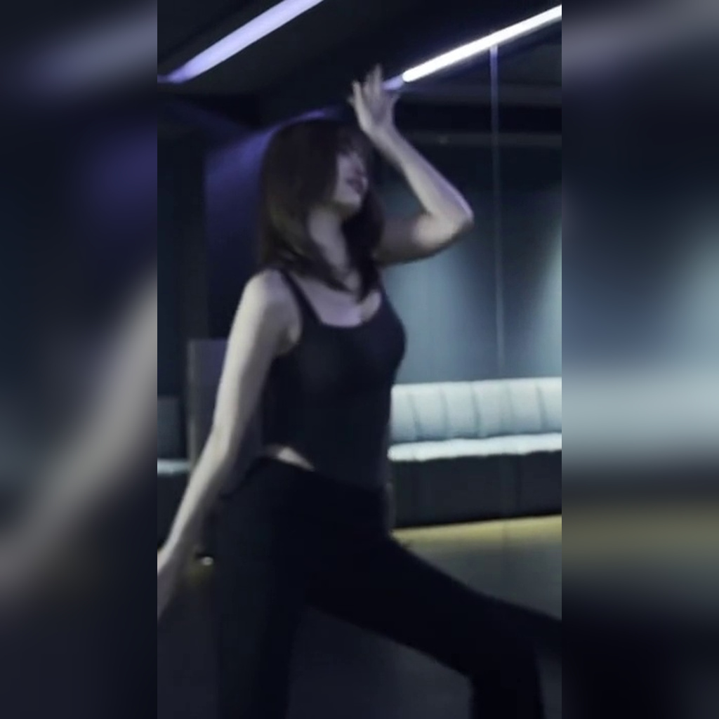 TWICE Momo Doing Dance Practice in a Black Monokini Look with a Daring Cleavage