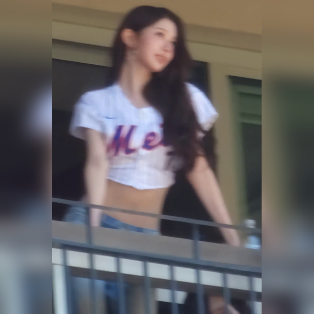 장원영 MLB 뉴욕 메츠 시구 개미허리 야꼽 겨드랑이 틈새 #2