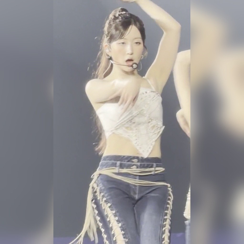 NMIXX Concert Oh Hae-won White Strap Tank Top + Back-Zip Jeans Back View