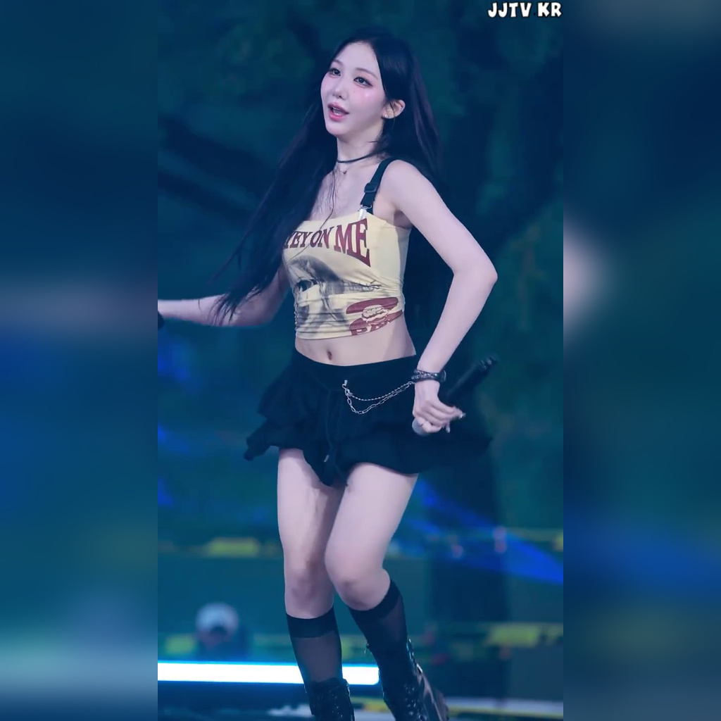 노란 튜브탑 블랙 프릴치마 개미허리 에스투잇 승비 S2iT SeungBi
