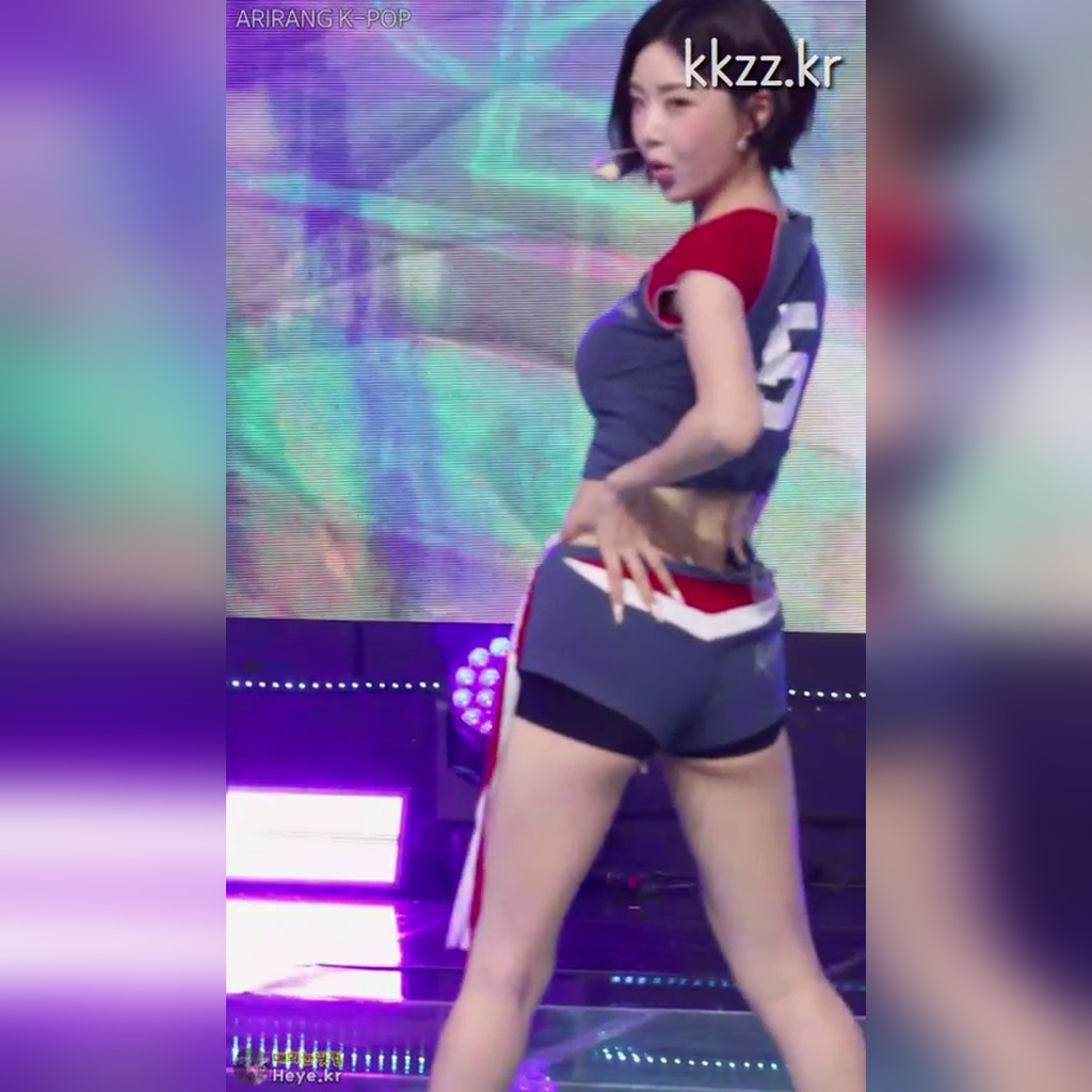 Brave Girls Yuna Hot Pants Underwear Backside GIF