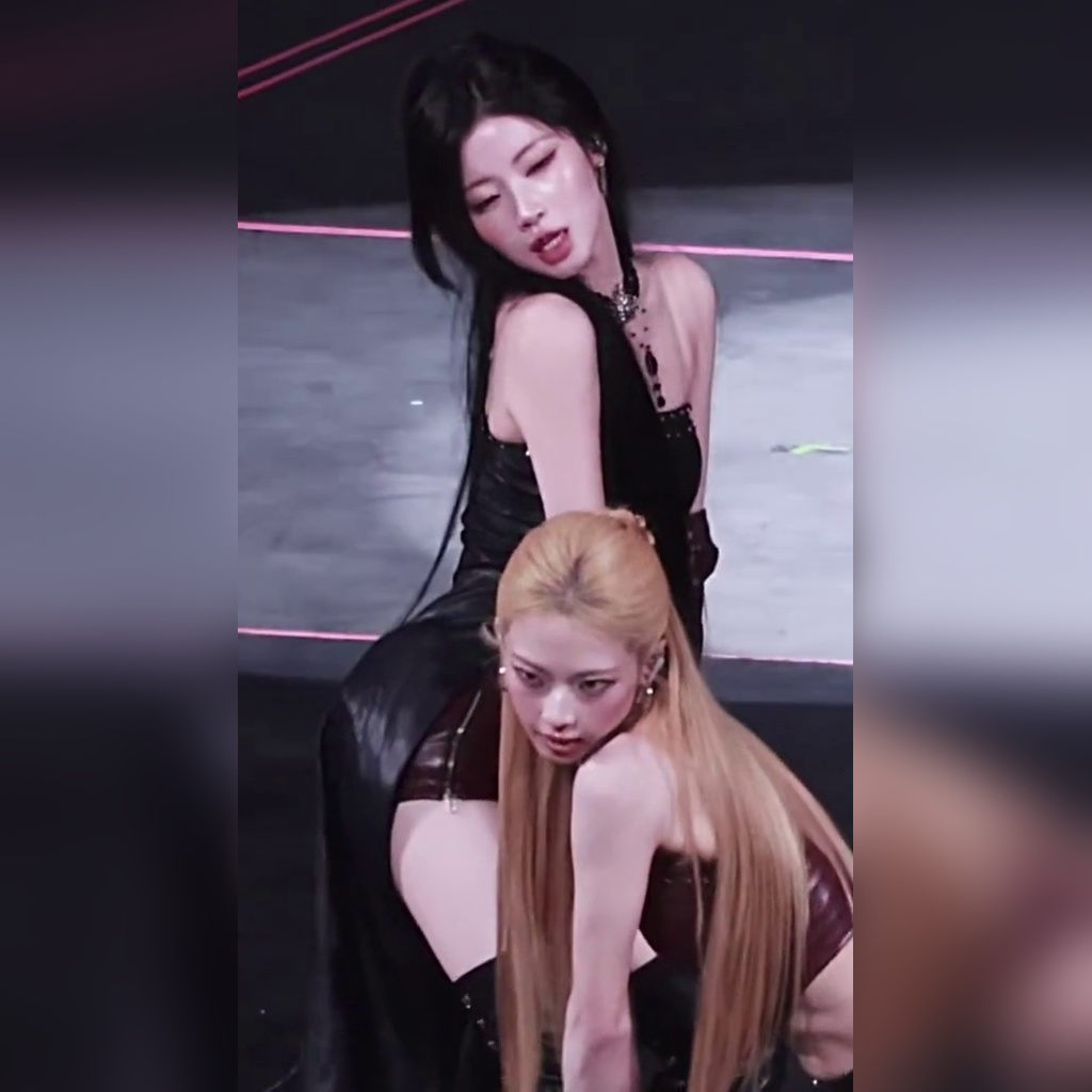 BABYMONSTER Asa in black tube top and Yakkop + brown leather hot pants, sweet thighs #2