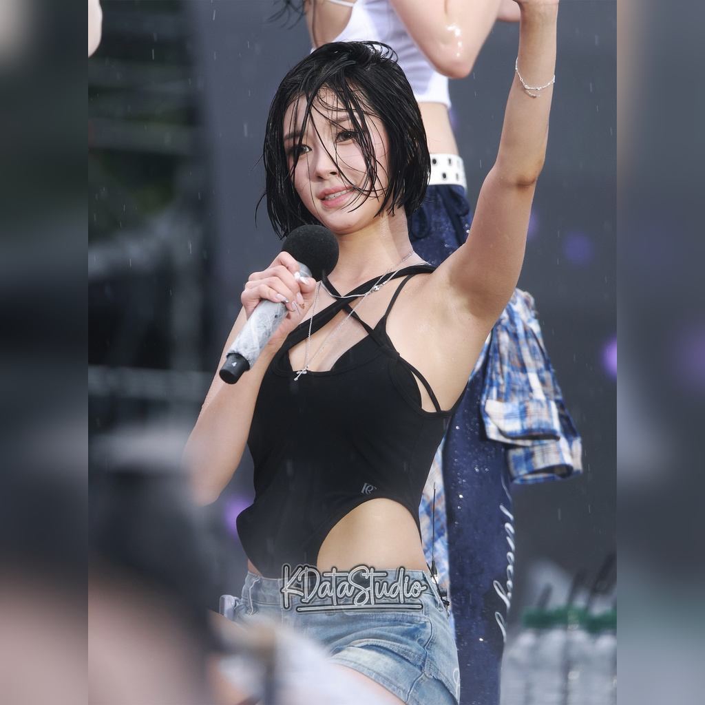 Kep1er Dayeon KasCool black monokini + sheer hot pants showing at the side