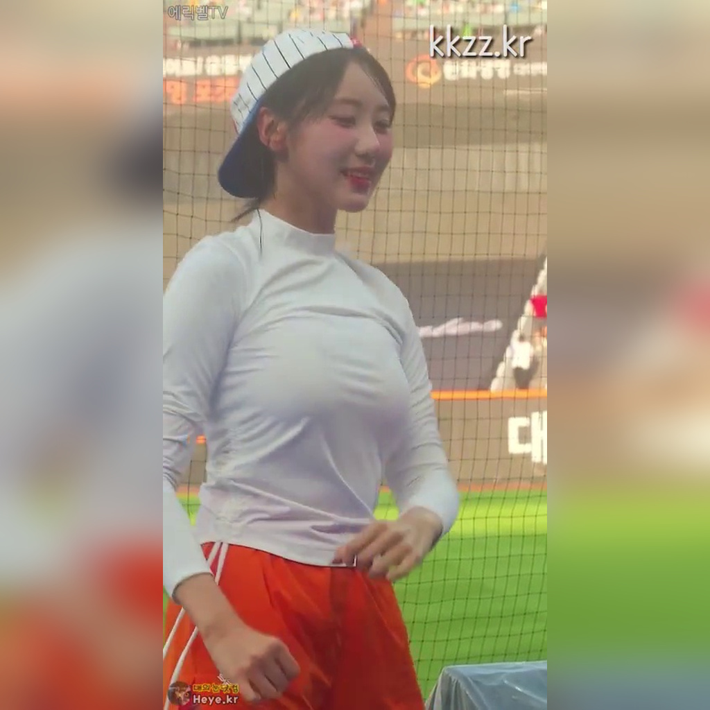宏伟应援 感徐允啦啦队长动图