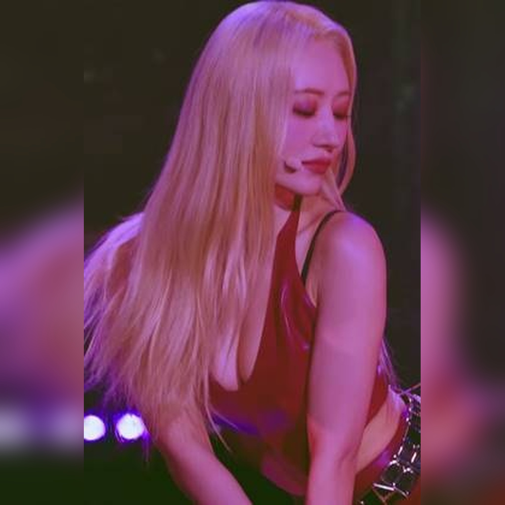 Pyo-Ygo: Short Outfit Baby Yoo Yua and Suah GIF