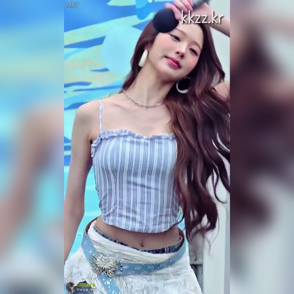 Humble IVE Jang Won-young GIF