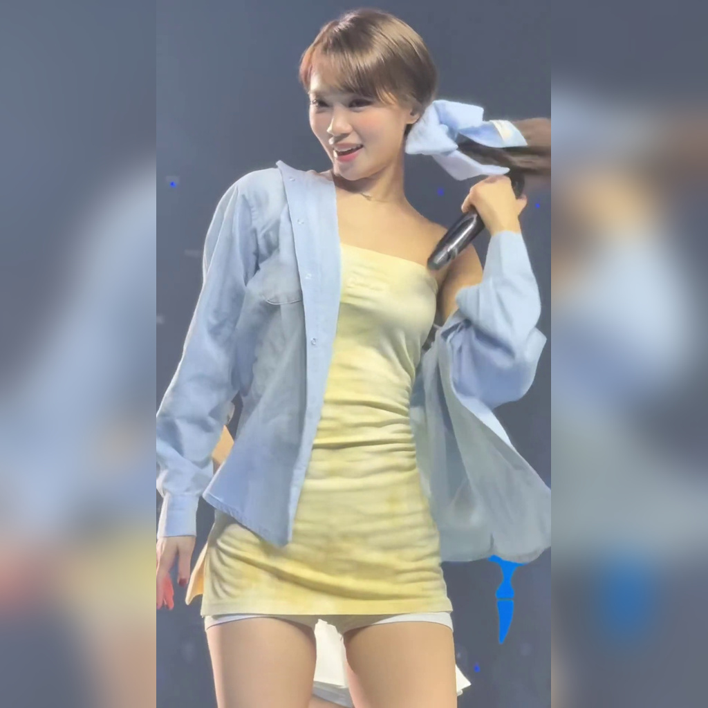 노란 하의실종 원피스 입고 꿀렁이는 김채원 봉긋한 가슴 엉벅지