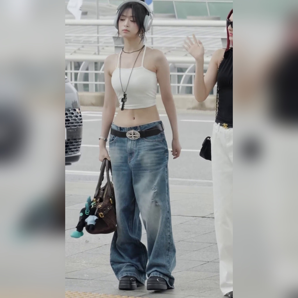 베몬 아현 공항패션 흰 탱크탑 + 청바지 흰 CK팬티 복부 야꼽