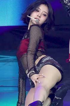 망사에 핫팬츠 케플러 김다연 움짤