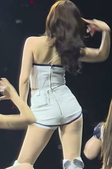 Twice Nayeon GIF of taut thighs in mesh stockings