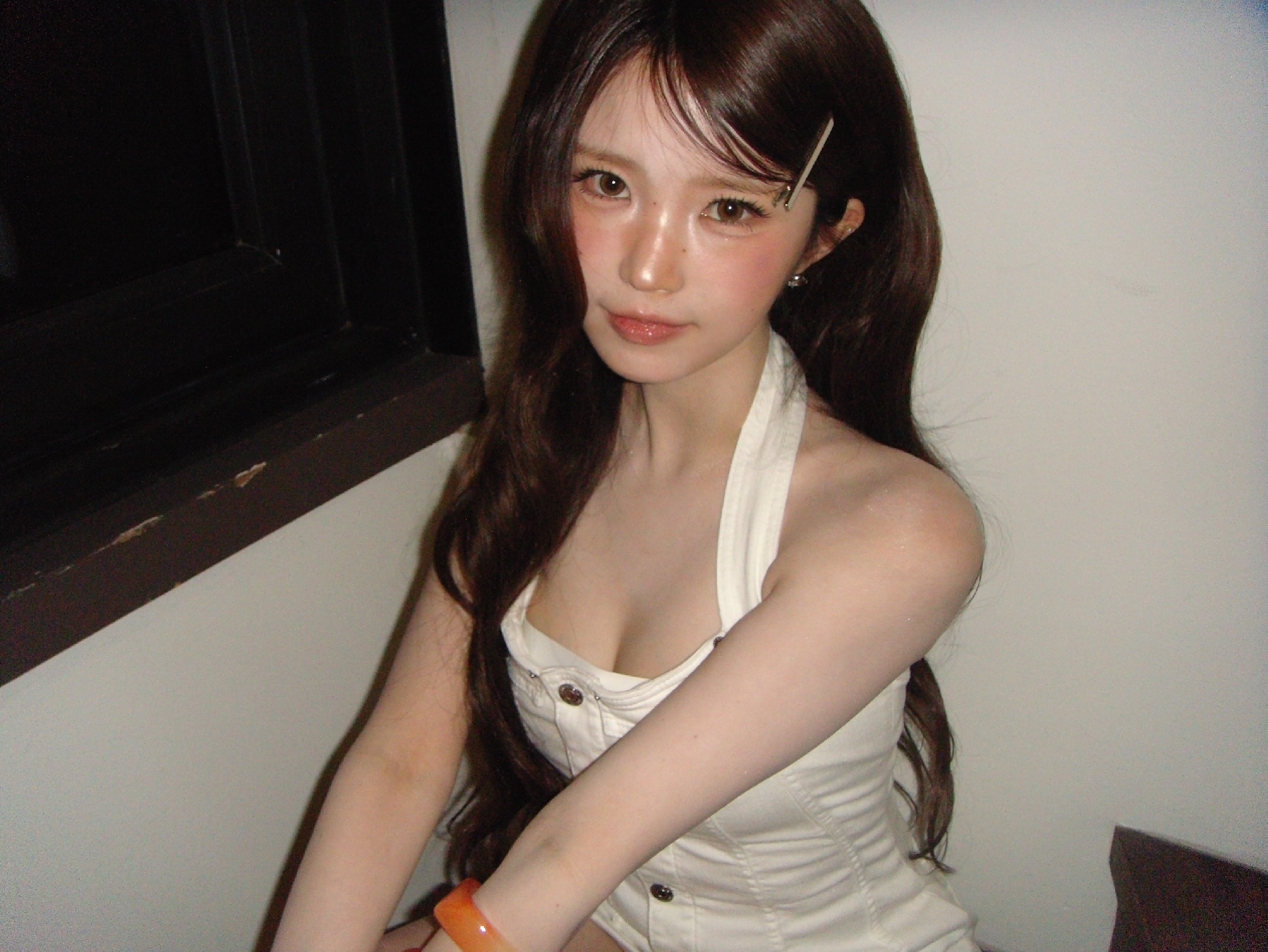 FENA Song Ha-young pure white halter-neck outfit subtle cleavage pheromone - Instagram