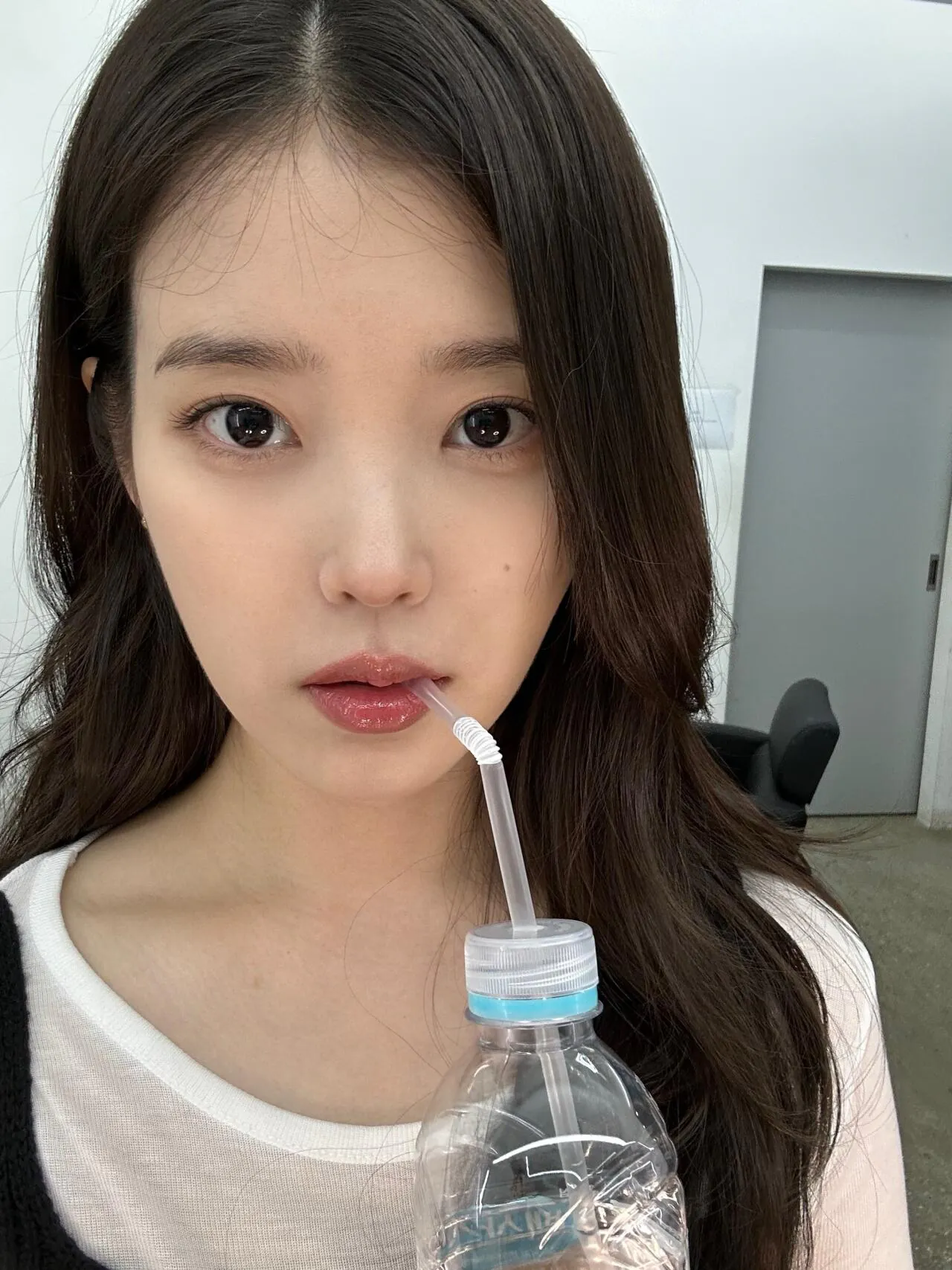 IU