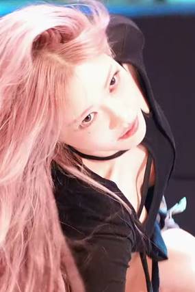 틈 보이는 빌리 하람 움짤