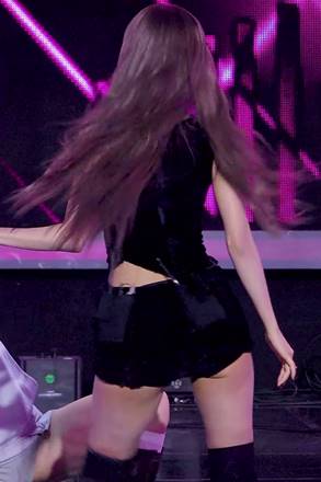 Red Velvet Seulgi thigh back side GIF