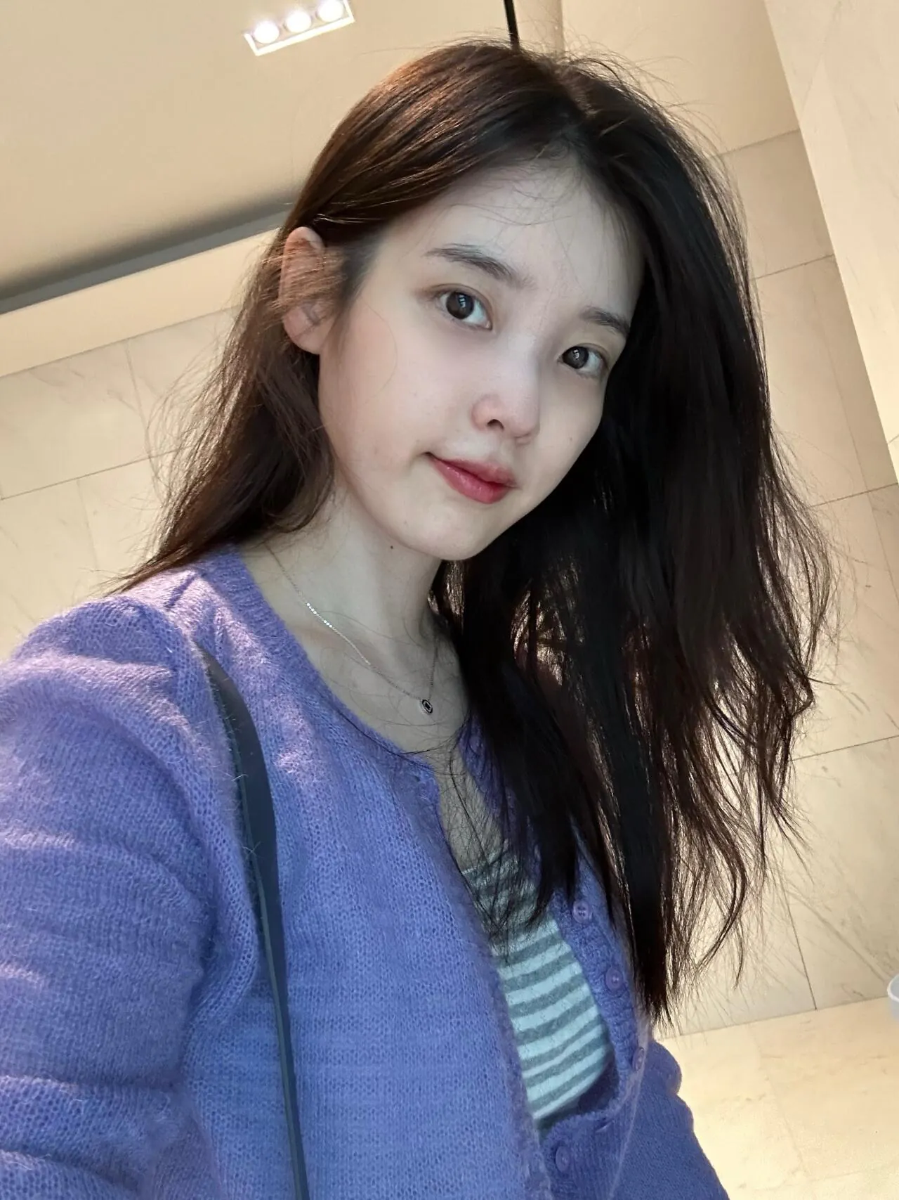 IU