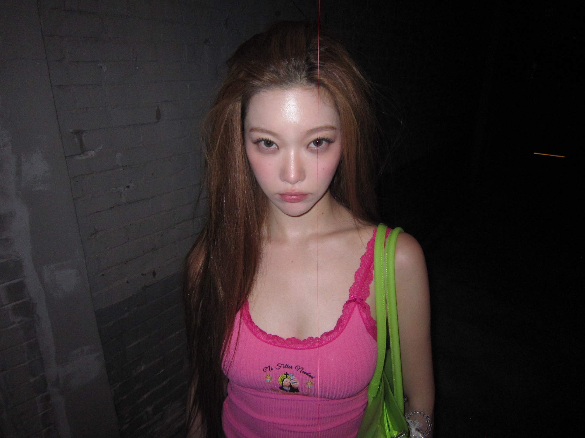 BILLIE Tsuki 粉色蕾丝吊带 胸前蓬松的褶感 - Instagram