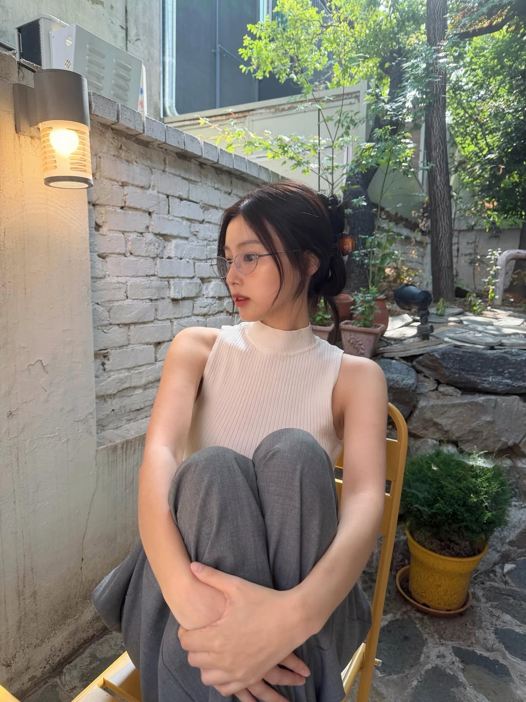 IZ*ONE Kang Hye-won White Ribbed 19 Look Pheromones From Puffed Chest Armpit