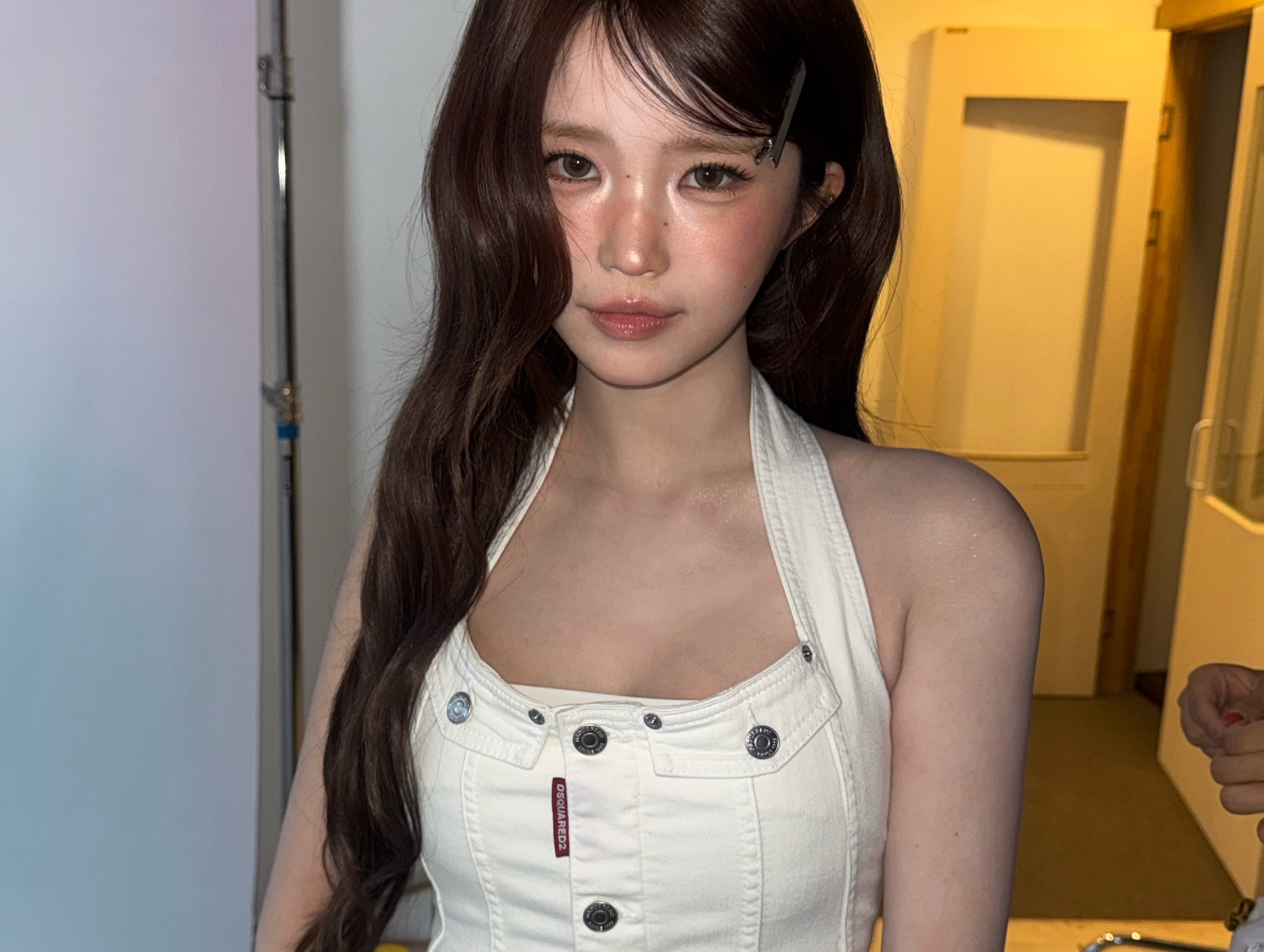FENA Song Ha-young pure white halter-neck outfit subtle cleavage pheromone - Instagram