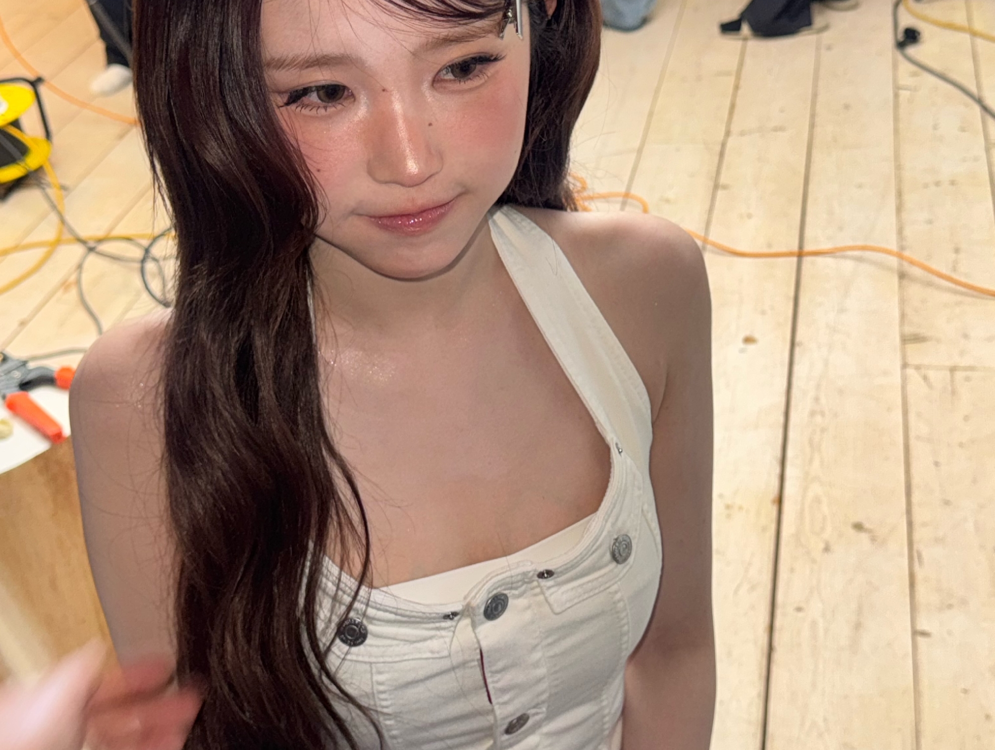 FENA Song Ha-young pure white halter-neck outfit subtle cleavage pheromone - Instagram