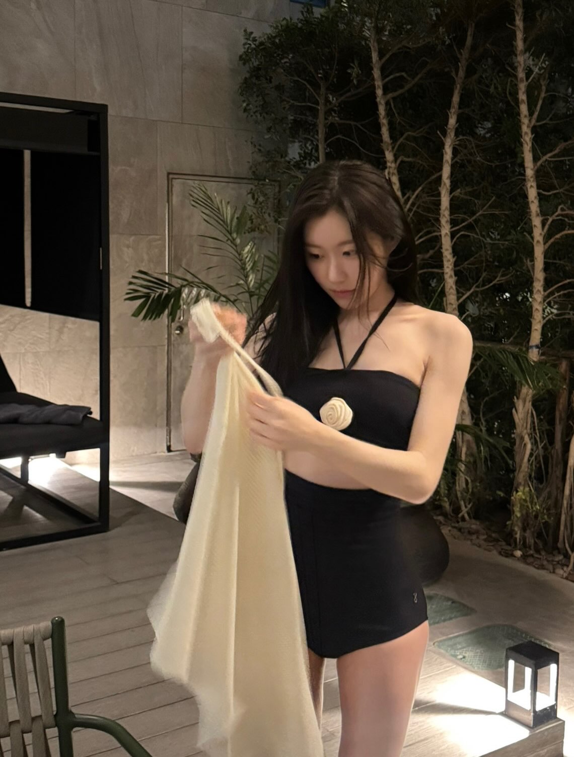ITZY Yuna, Ryujin, Chaeryeong Set on Posting Swimwear Photos as a Group