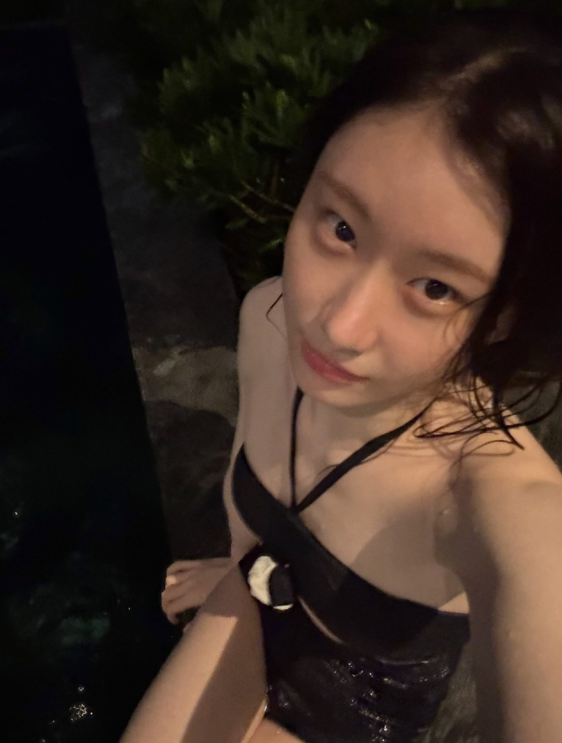 ITZY Yuna, Ryujin, Chaeryeong Set on Posting Swimwear Photos as a Group