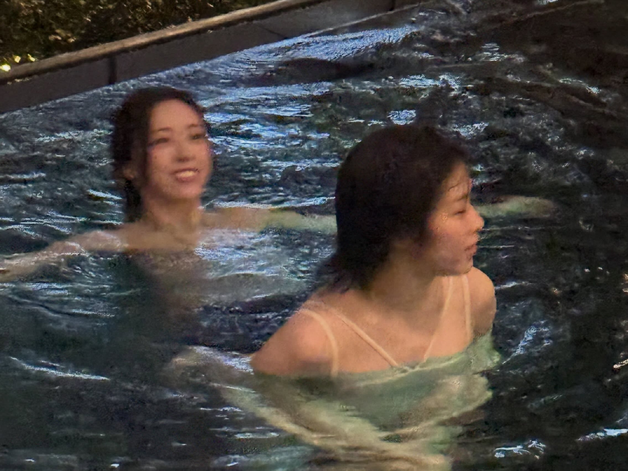 ITZY Yuna, Ryujin, Chaeryeong Set on Posting Swimwear Photos as a Group