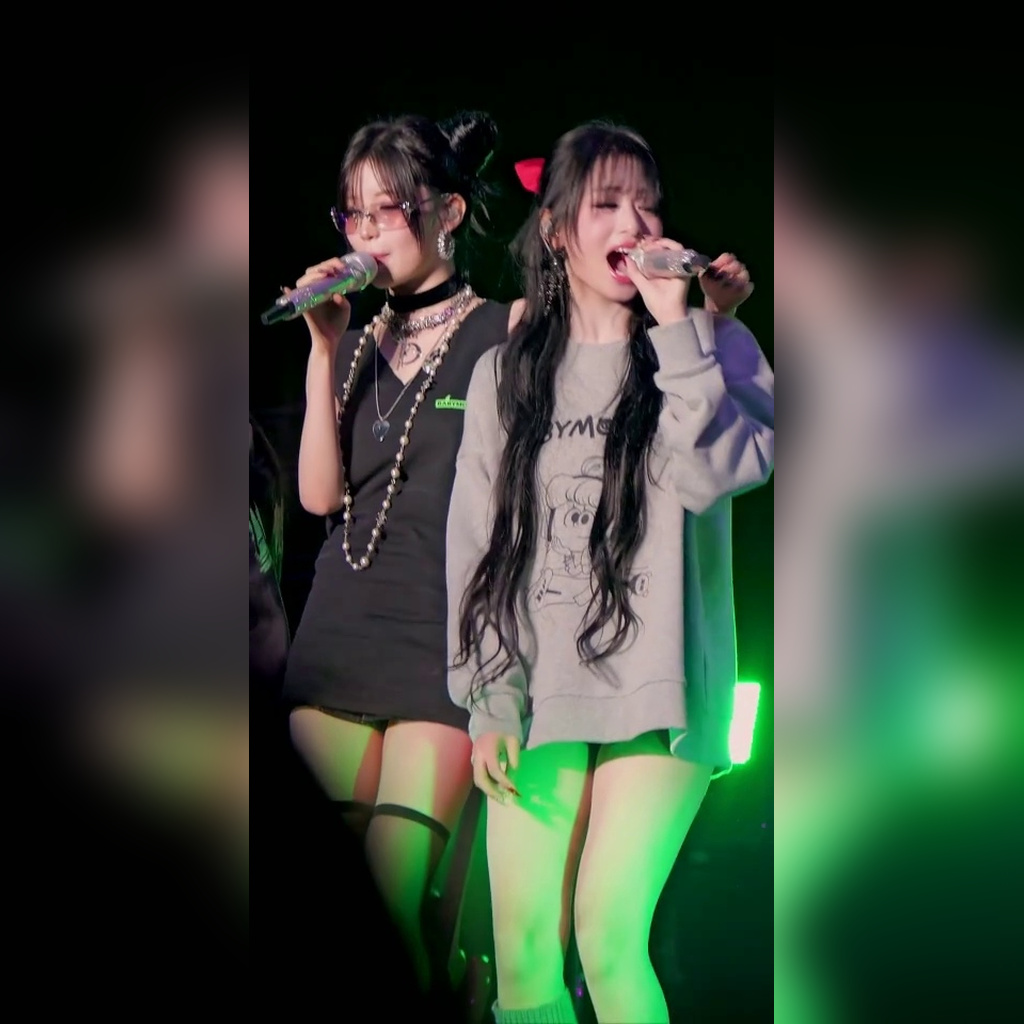 Ahyeon Tight-Fitting Pants