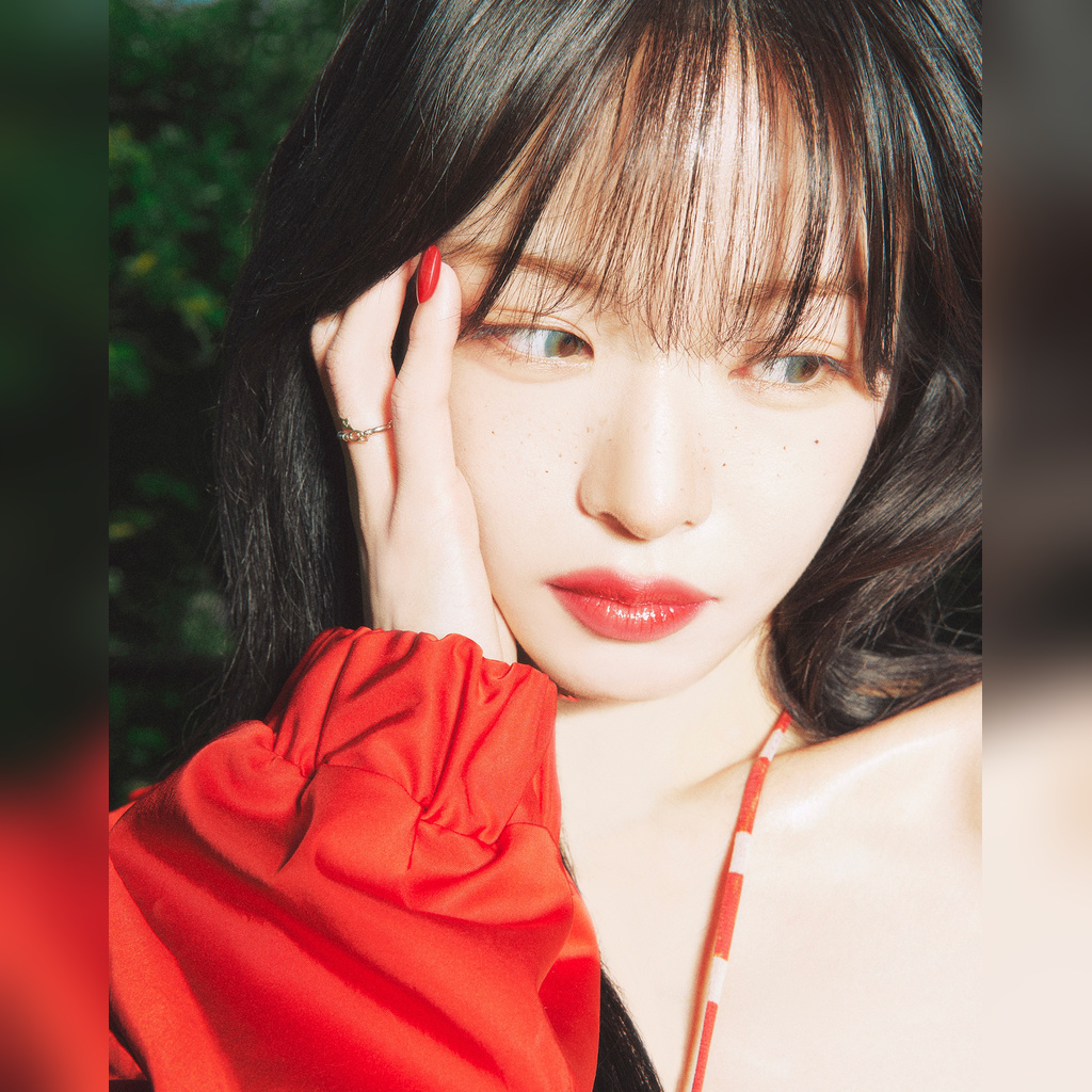 Pristin? (P N A) Lee Chae-young Expected Comeback Red Halter Bikini Sexy Midriff Belly Button
