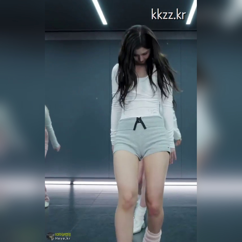 Crescendo 안무 연습 엔믹스 설윤 움짤