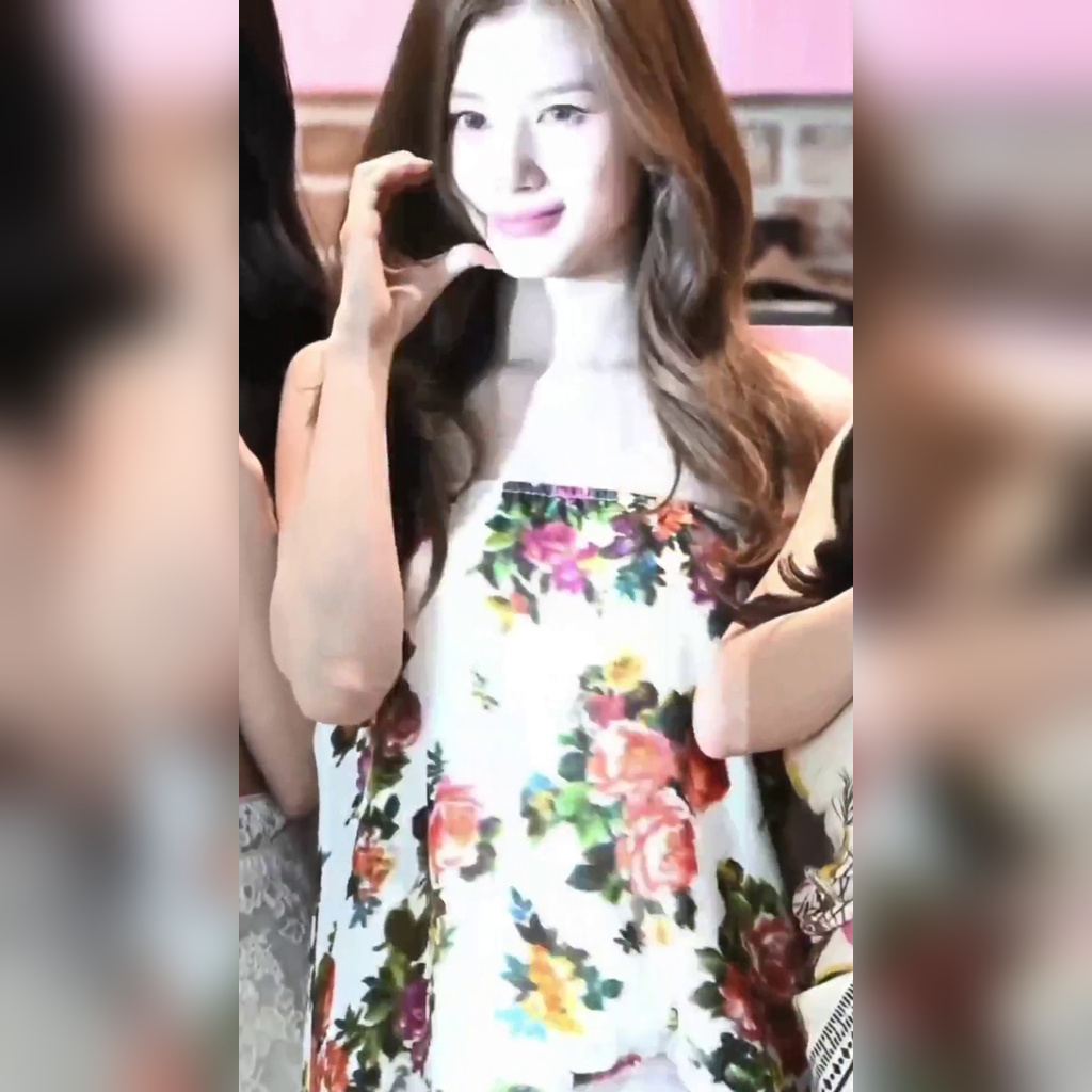Roguish Fashion Maniac Who Stuffed a Dress into Her Floral Panties Y-Zone #2