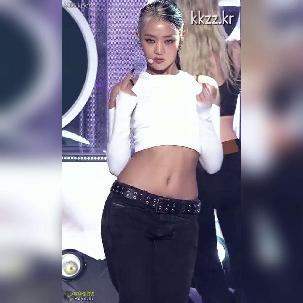 ブロンズの腹筋キッズ ミンニ GIF