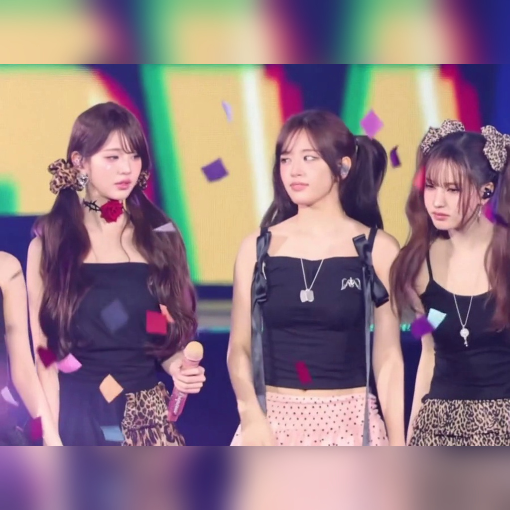 Doridor i Shaking Twin-Tails Yujin Wonyoung Liz Ray Pink Polka-Dot Thighs