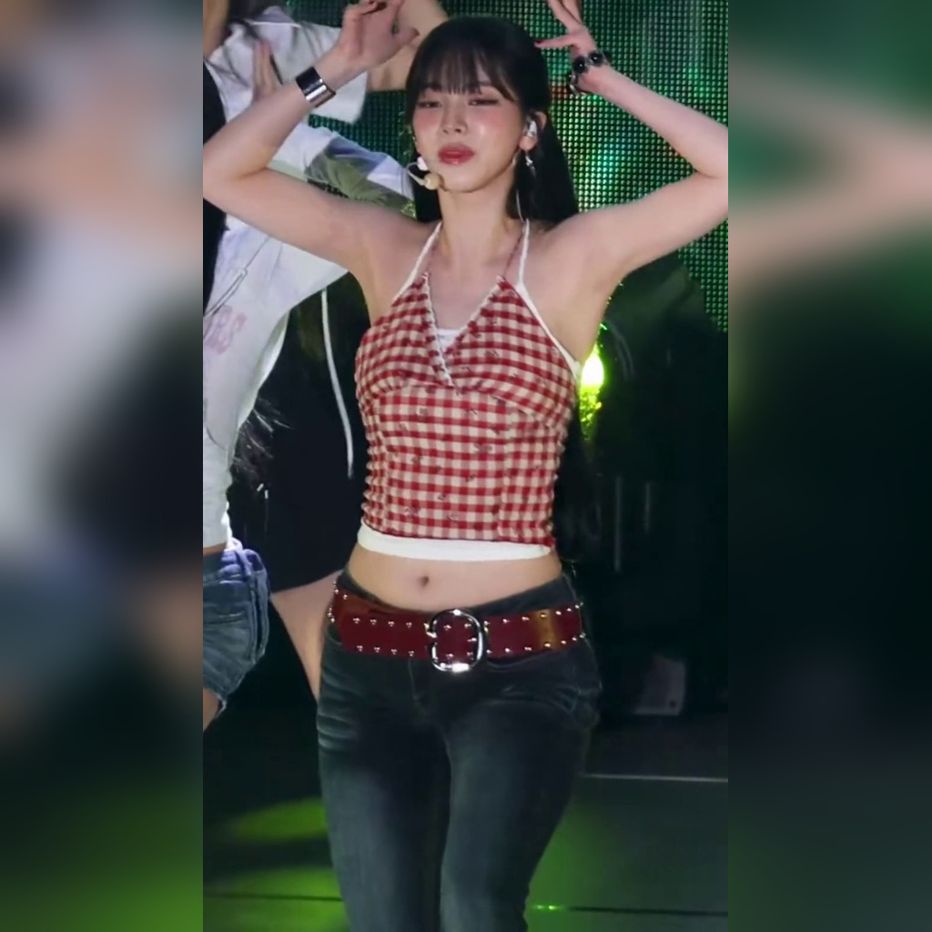 건강미 폭발하는 카리나 빨간 체크 끈나시 야꼽 + 청바지 하체 #2