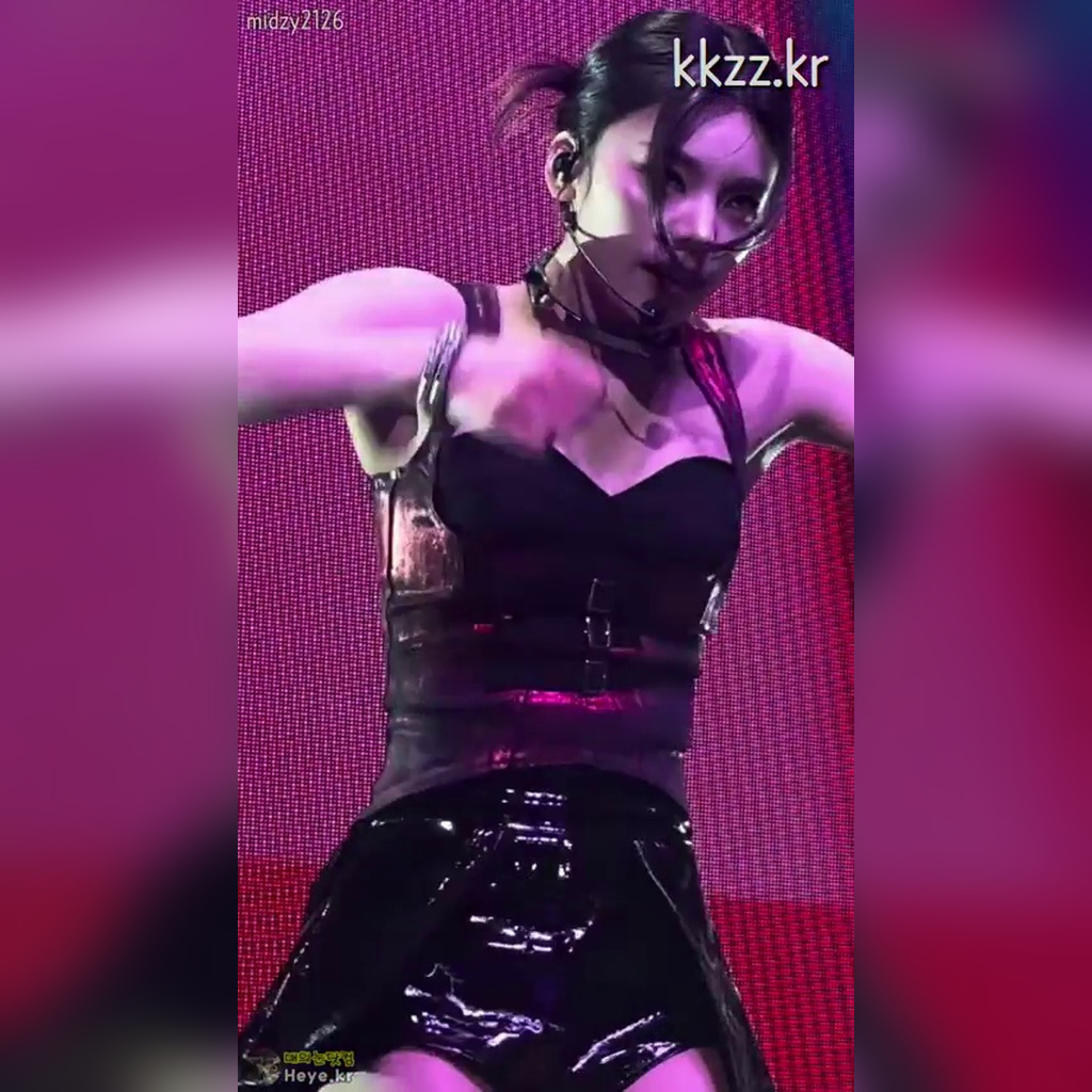 숙이는 ITZY(있지) 예지 움짤