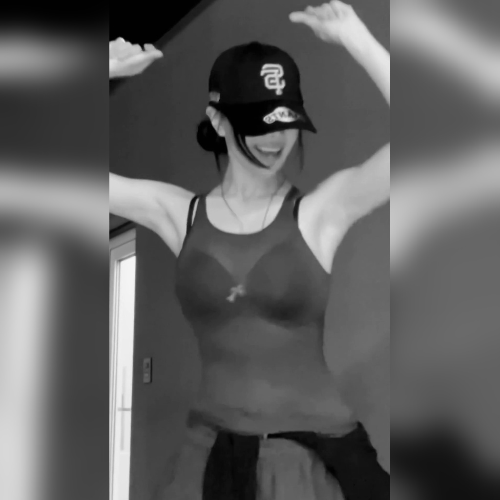 なぜかYouTubeのオリジナルが非公開に…黒のブラが全部透けて見えるナッティ