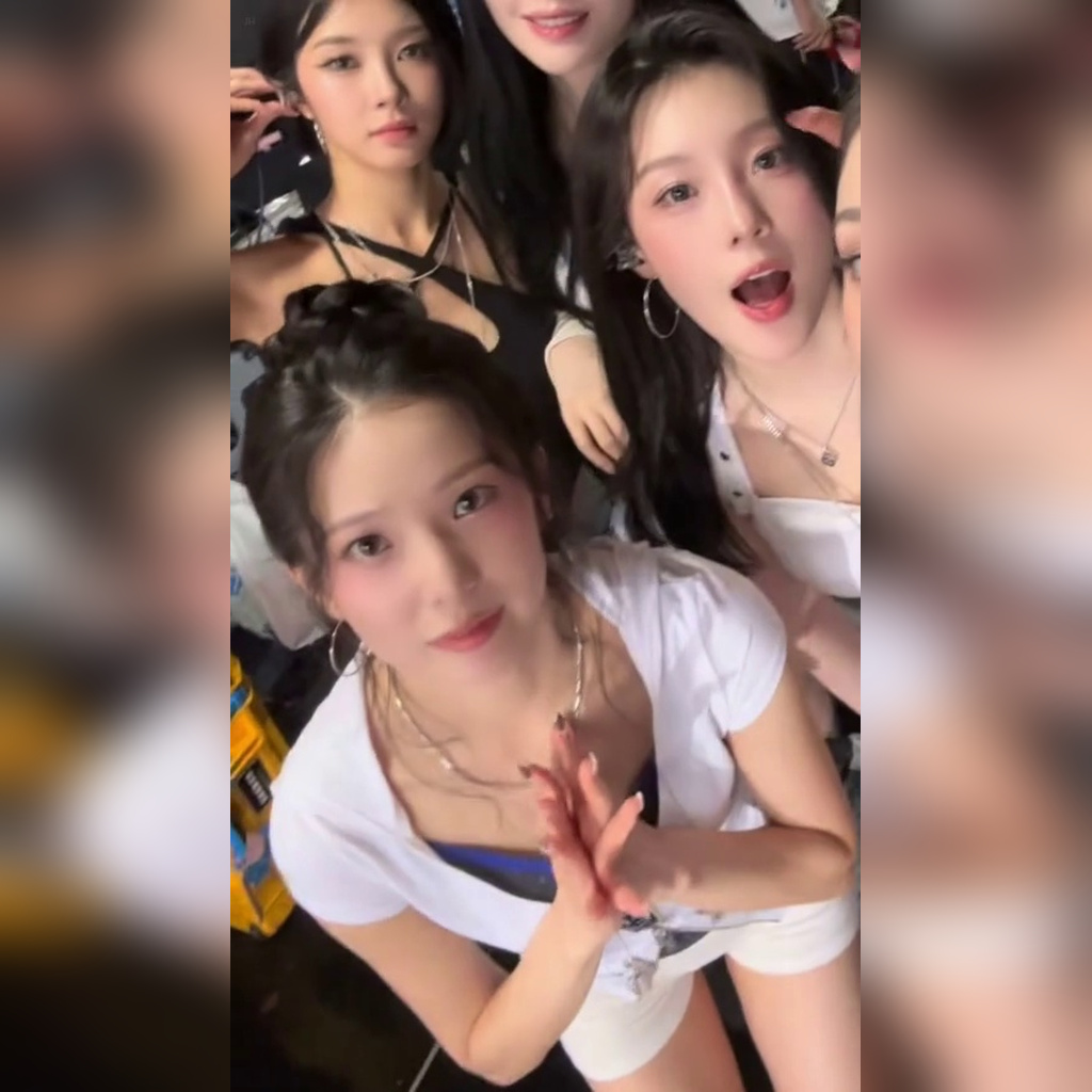 Kep1er ユジン K-Cashur School ビハインド 坐りながら胸元をチラリ