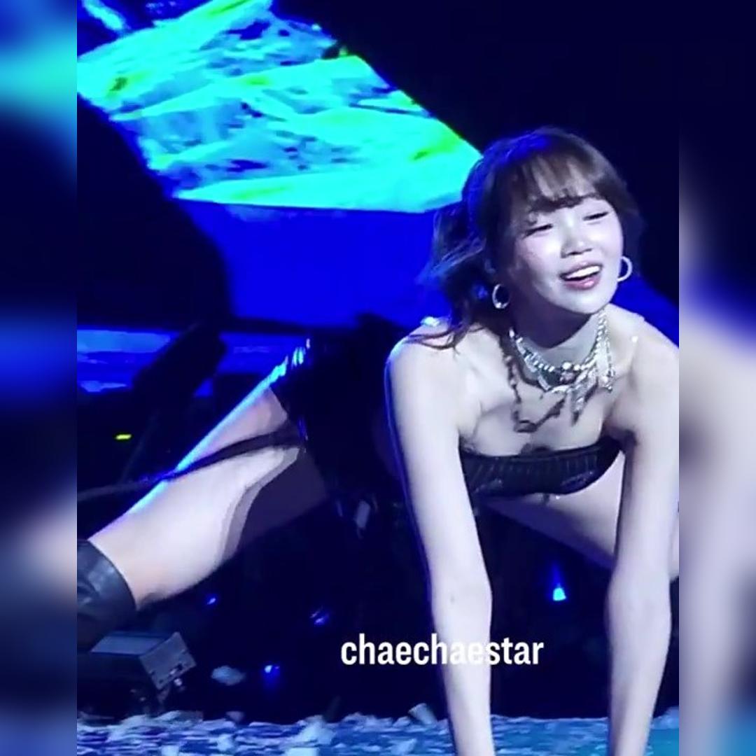 핫팬츠 라인 르세라핌 김채원 움짤