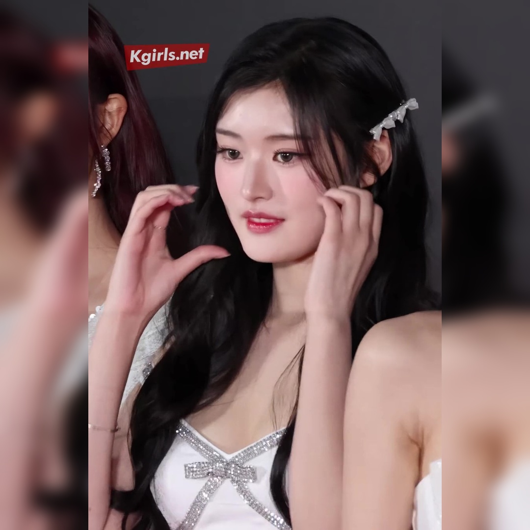 Athena’s Maknae’s Waist and Hips Are Insane… Jaw-Dropping!